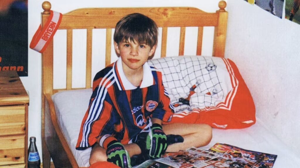 Thomas Müller, de niño, ataviado con la camiseta del Bayern Múnich