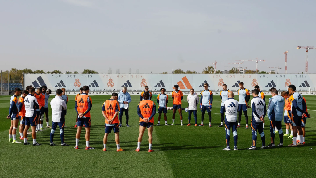 El Real Madrid guarda un minuto de silencio por la DANA