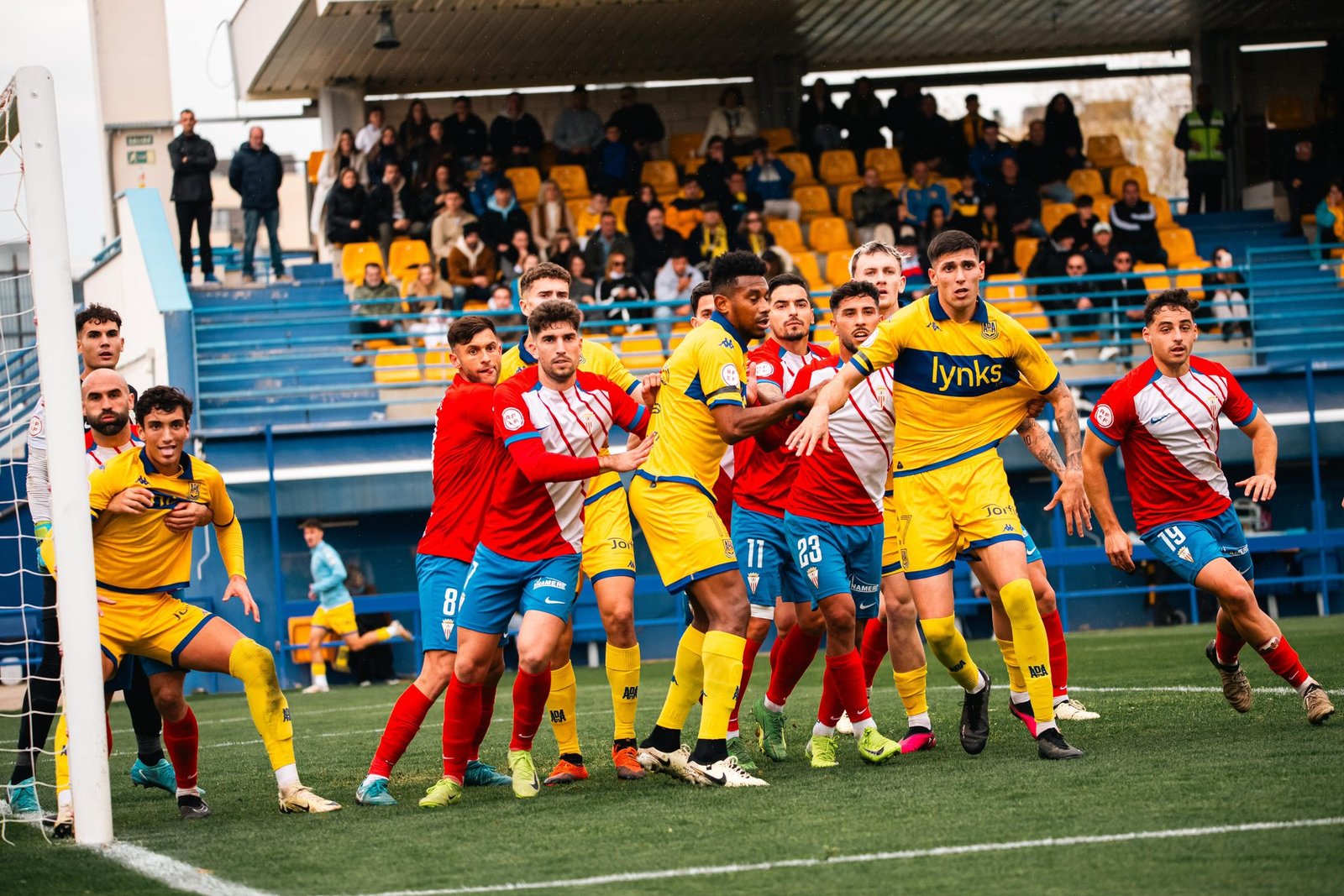 Alcorcón 1-1 Algeciras: Duelo igualado por salir del infierno