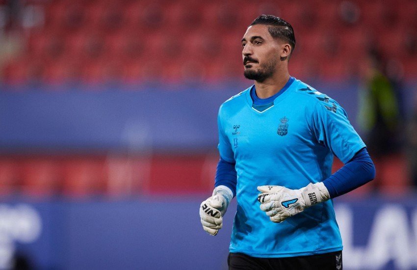 Álvaro Valles abre las puertas al Real Betis.