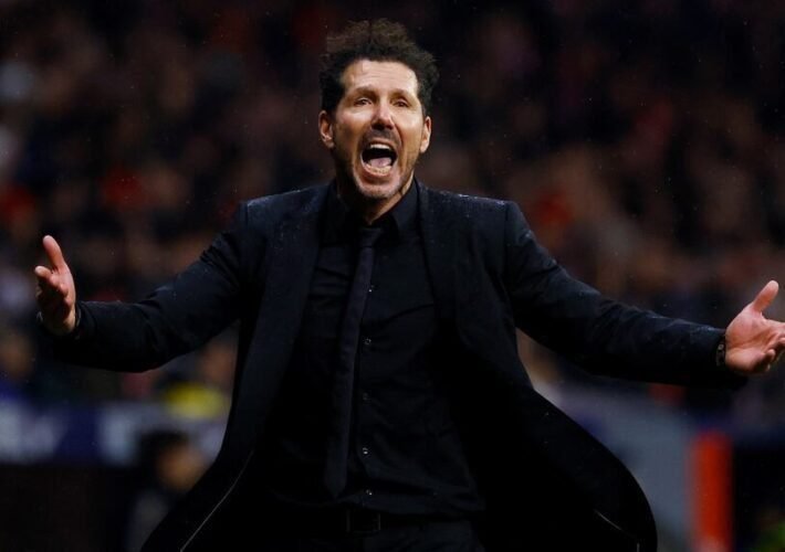A Simeone se le resiste la victoria en el Camp Nou