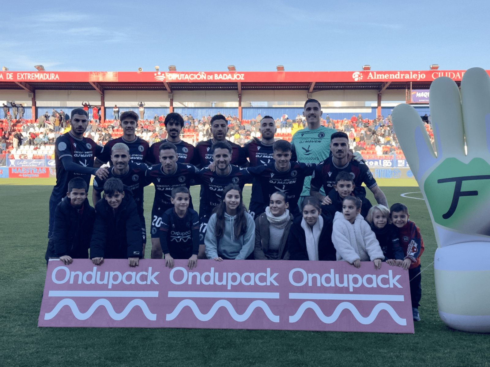 Crónica CD Extremadura 1-1 Real Jaén: Empate insatisfactorio en Almendralejo