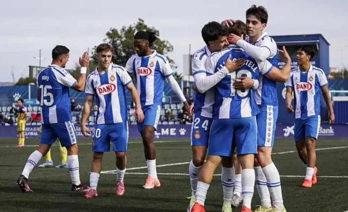 El Espanyol B hurga en la herida del Andratx