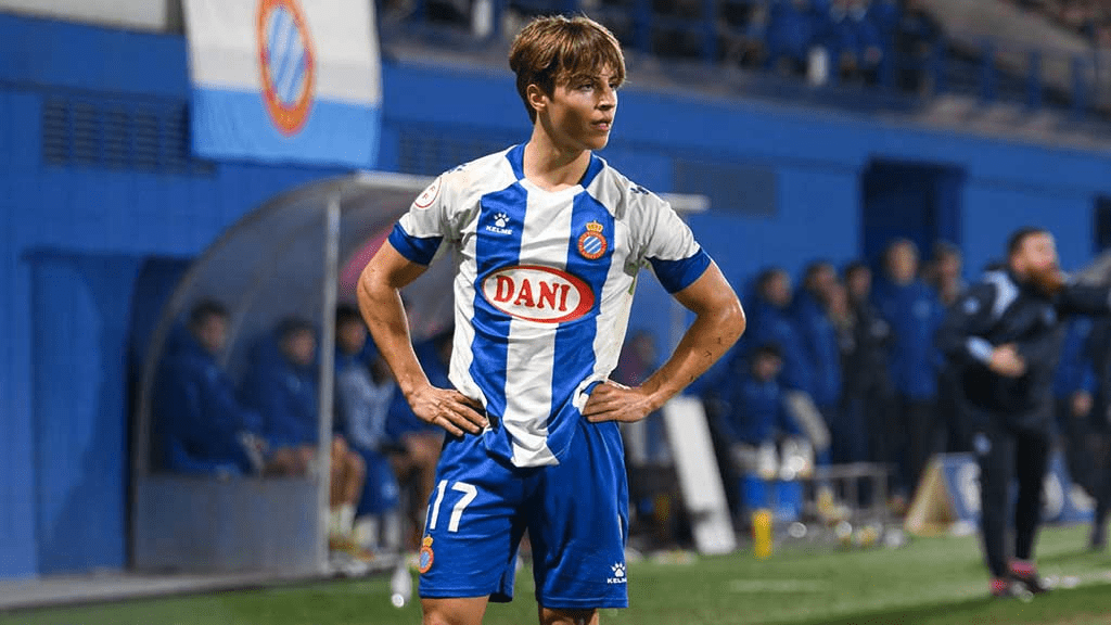 Lluc Castell mejora lejos de los focos