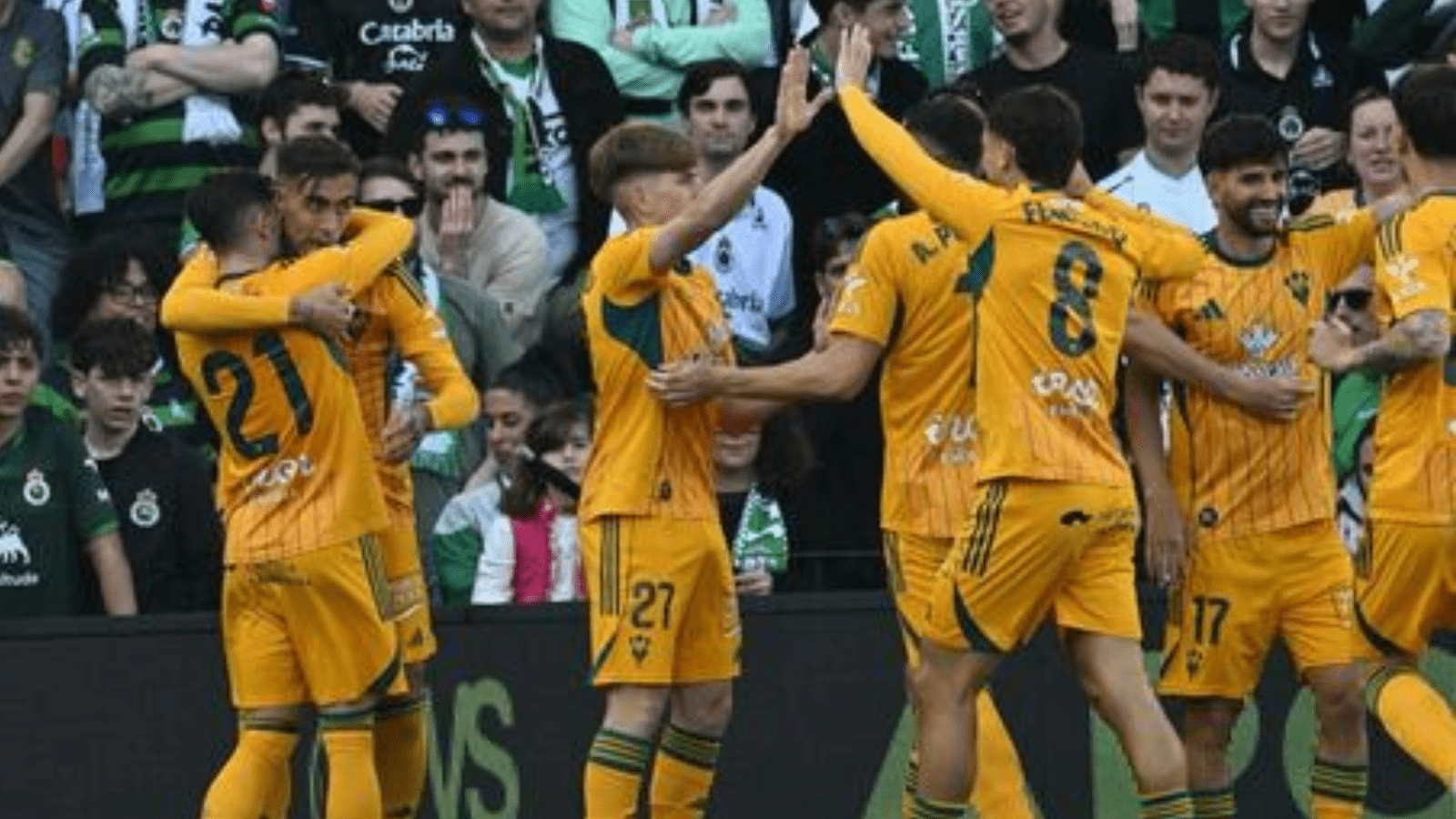 Racing de Santander 0-4 Albacete Balompié: Los manchegos tiran abajo las puertas del líder
